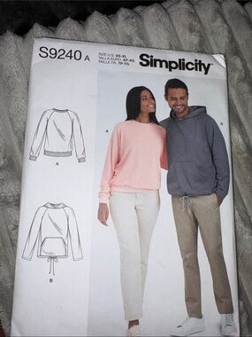 Simplicity S9240  women’s/ Men’s Crewneck Hoodie & Sweatshirt
